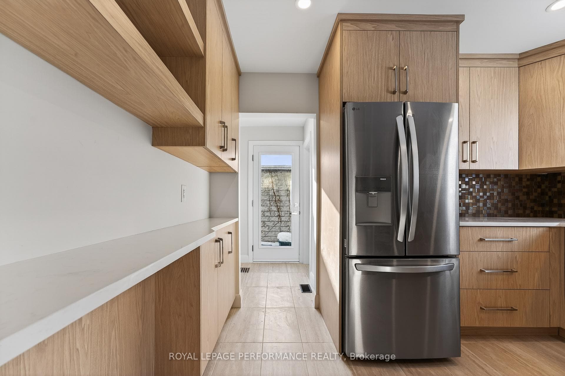 274 Compton Avenue photo 20