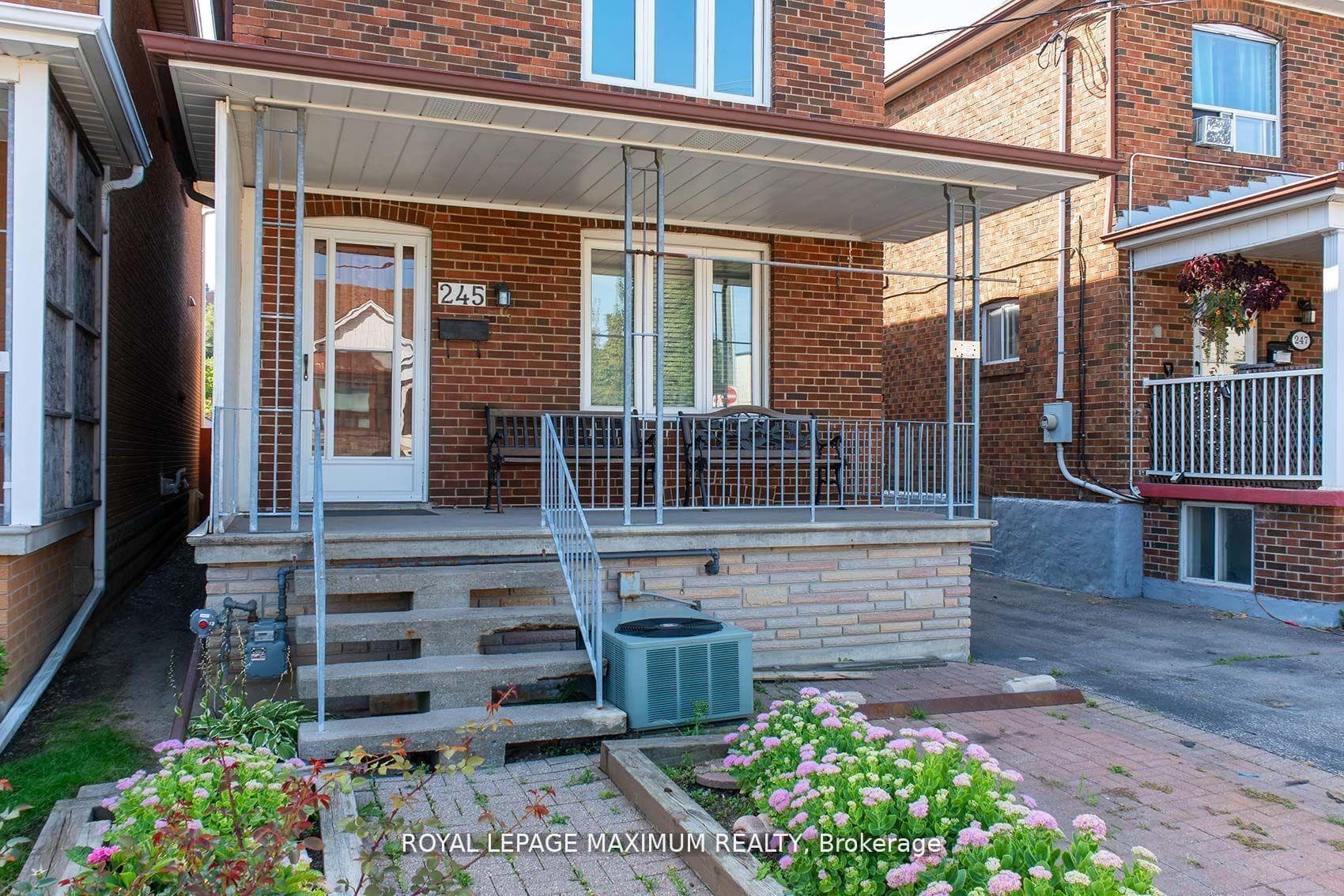 245 Belgravia Avenue photo 2