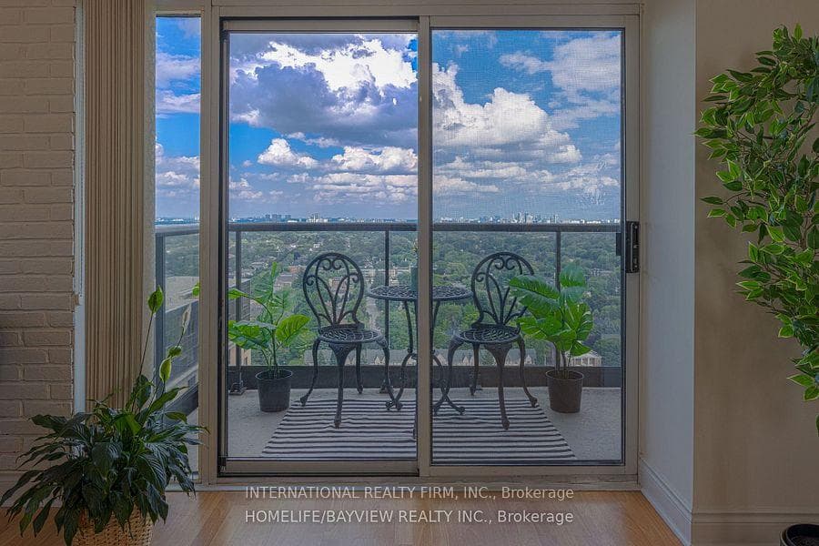 10 Northtown Way Unit 2512 photo 5