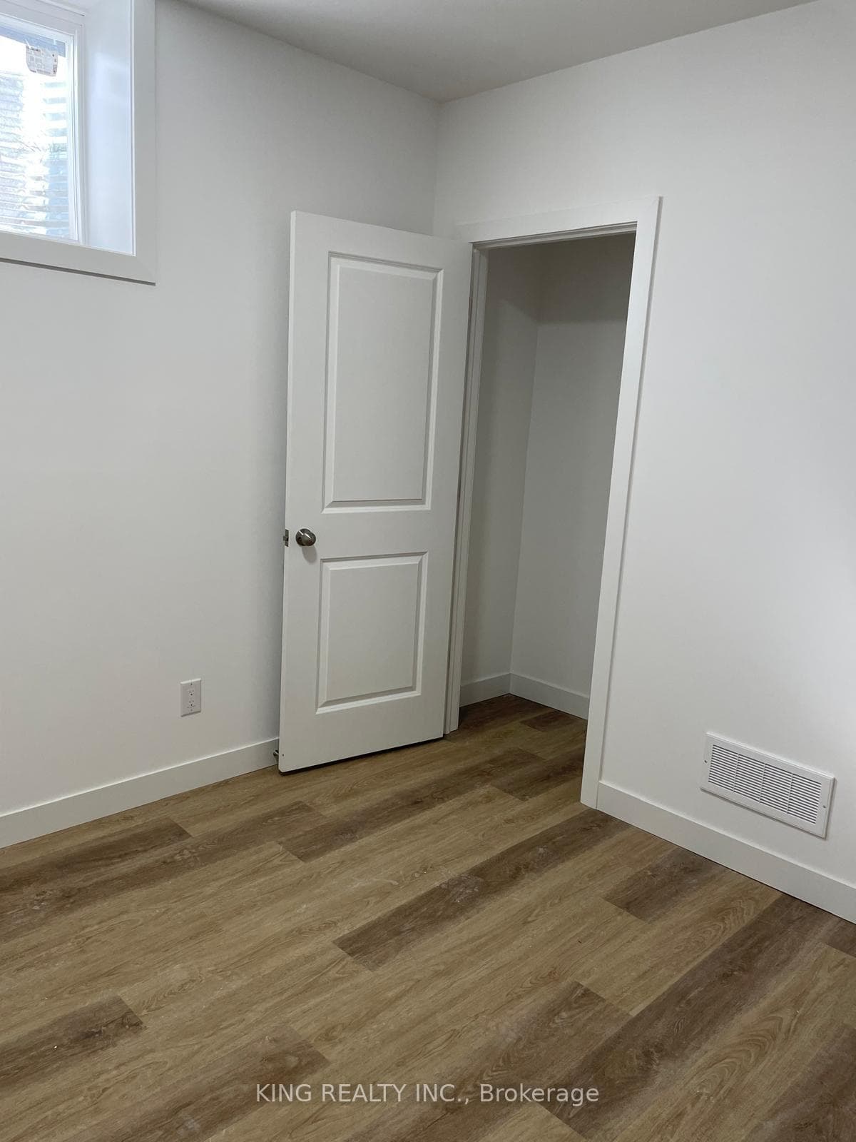 1462 Twilite Boulevard Unit Lower photo 19