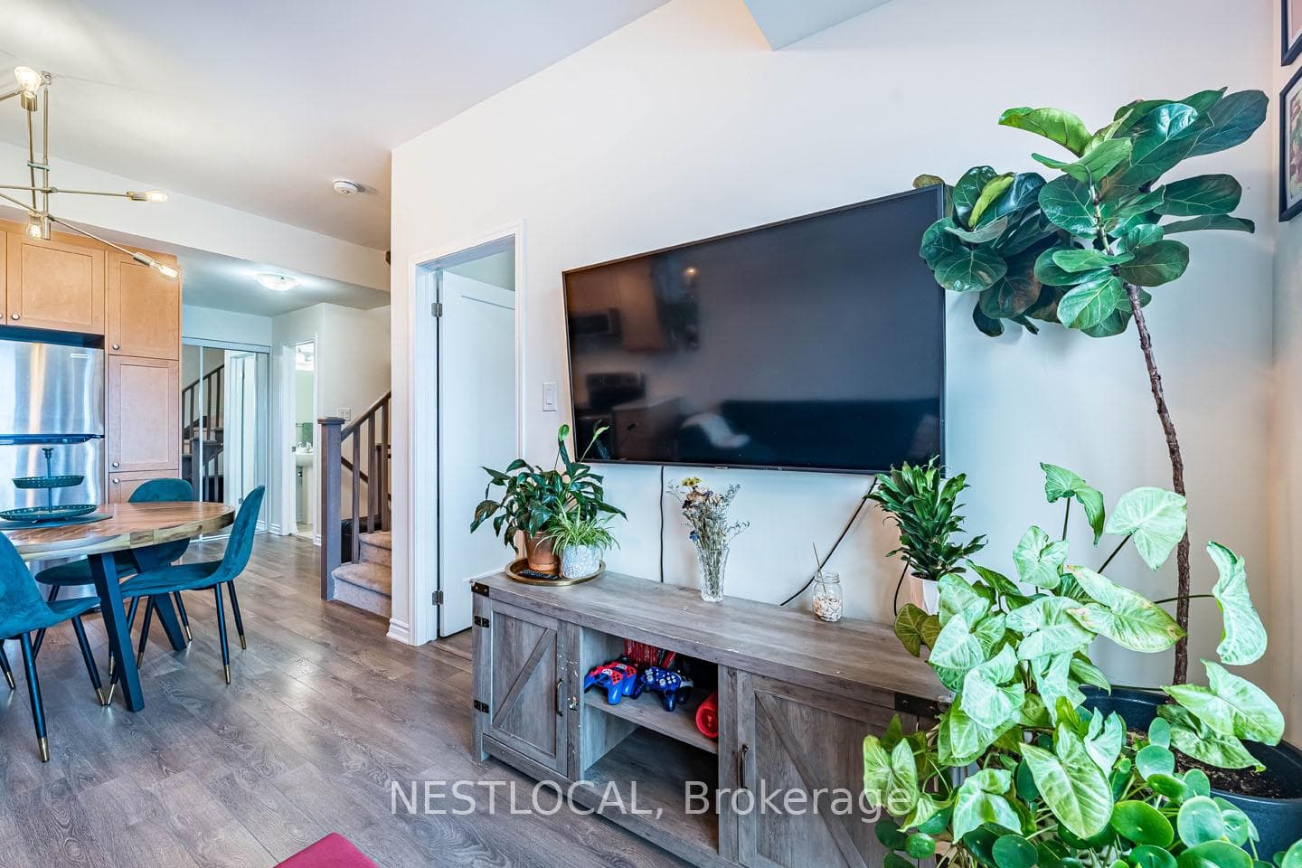 1085 Danforth Road Unit 206 photo 11