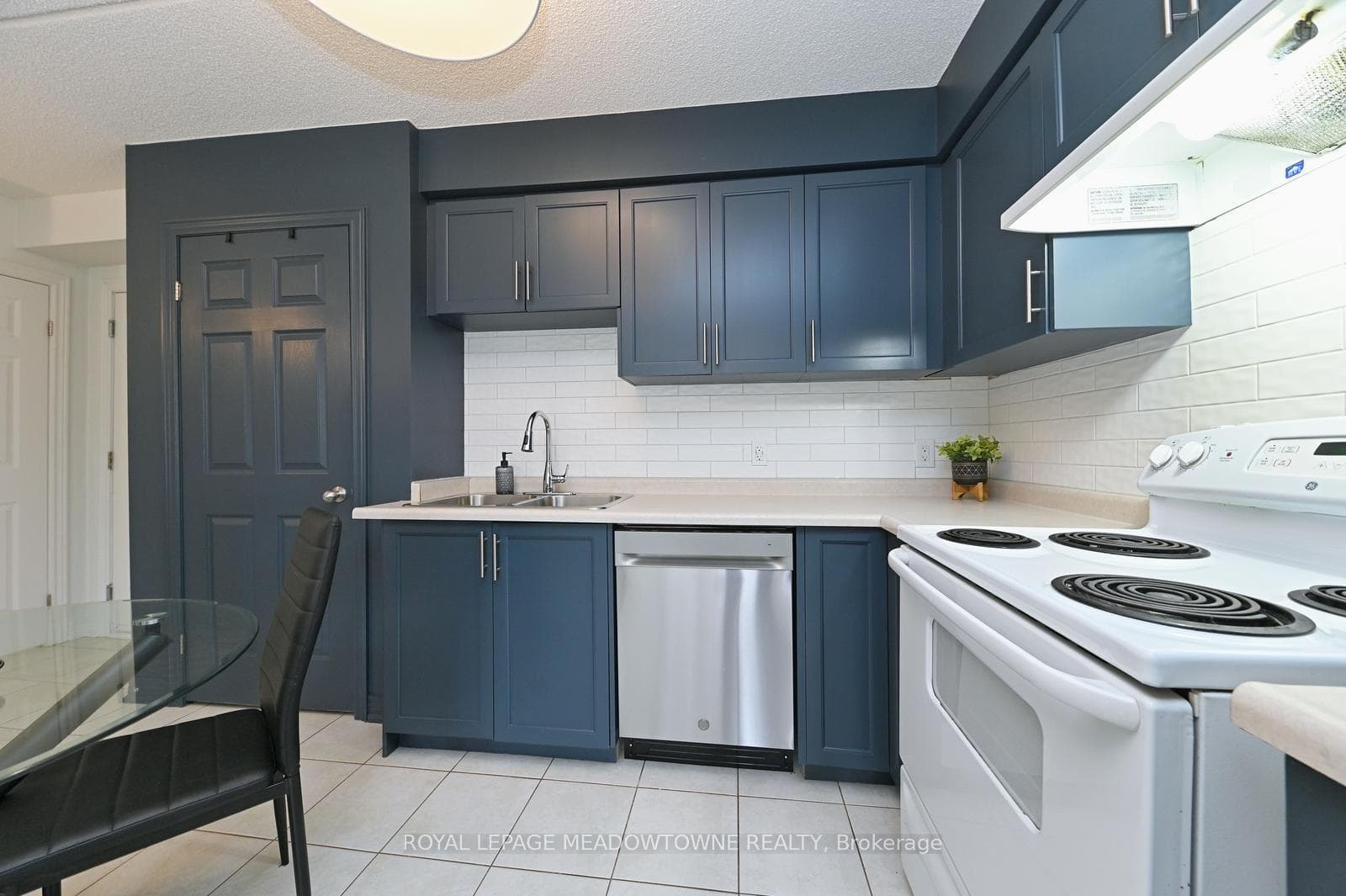 1380 Costigan Road Unit 59 photo 12