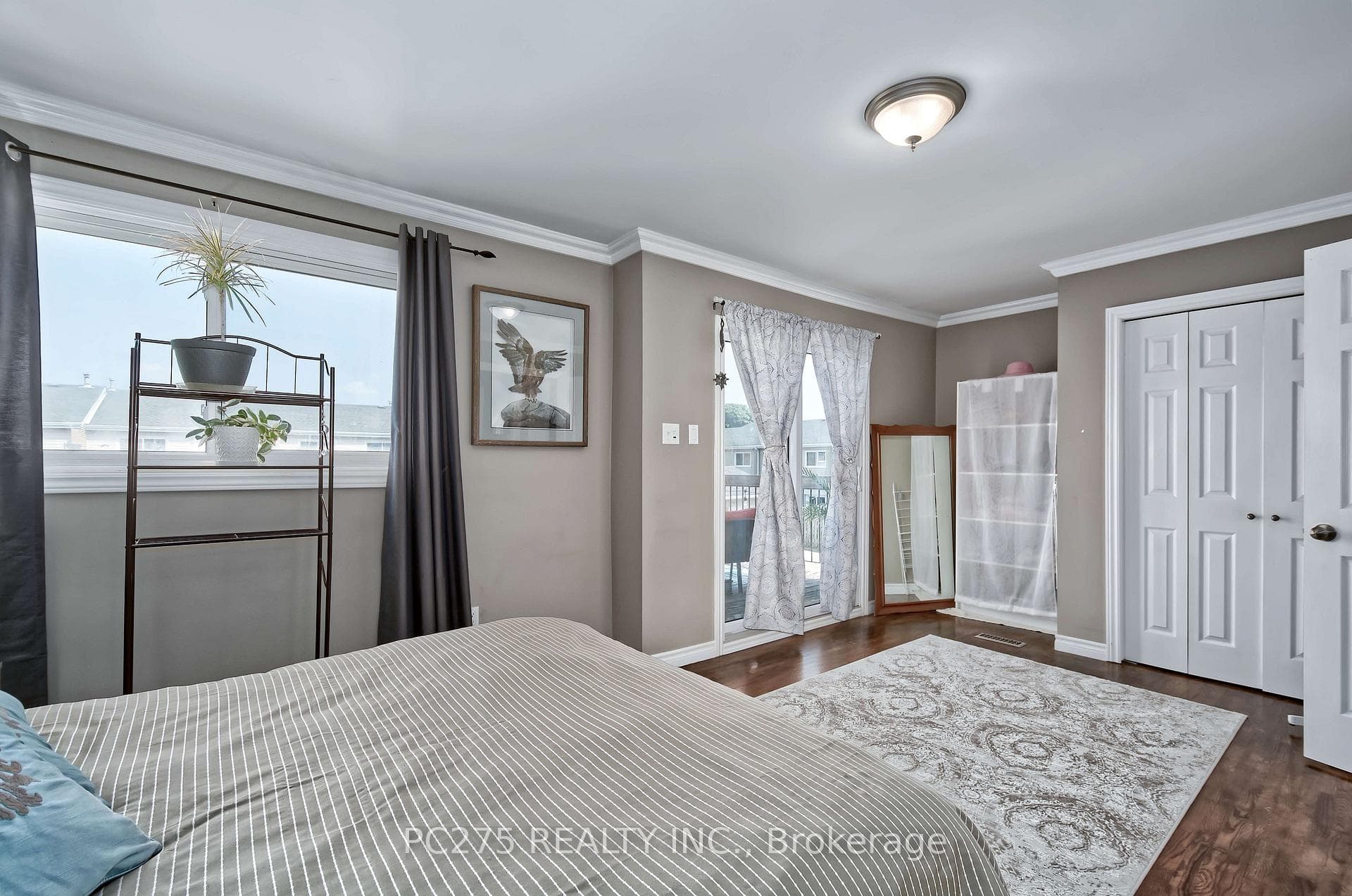 669 Osgoode Drive Unit 15 photo 20