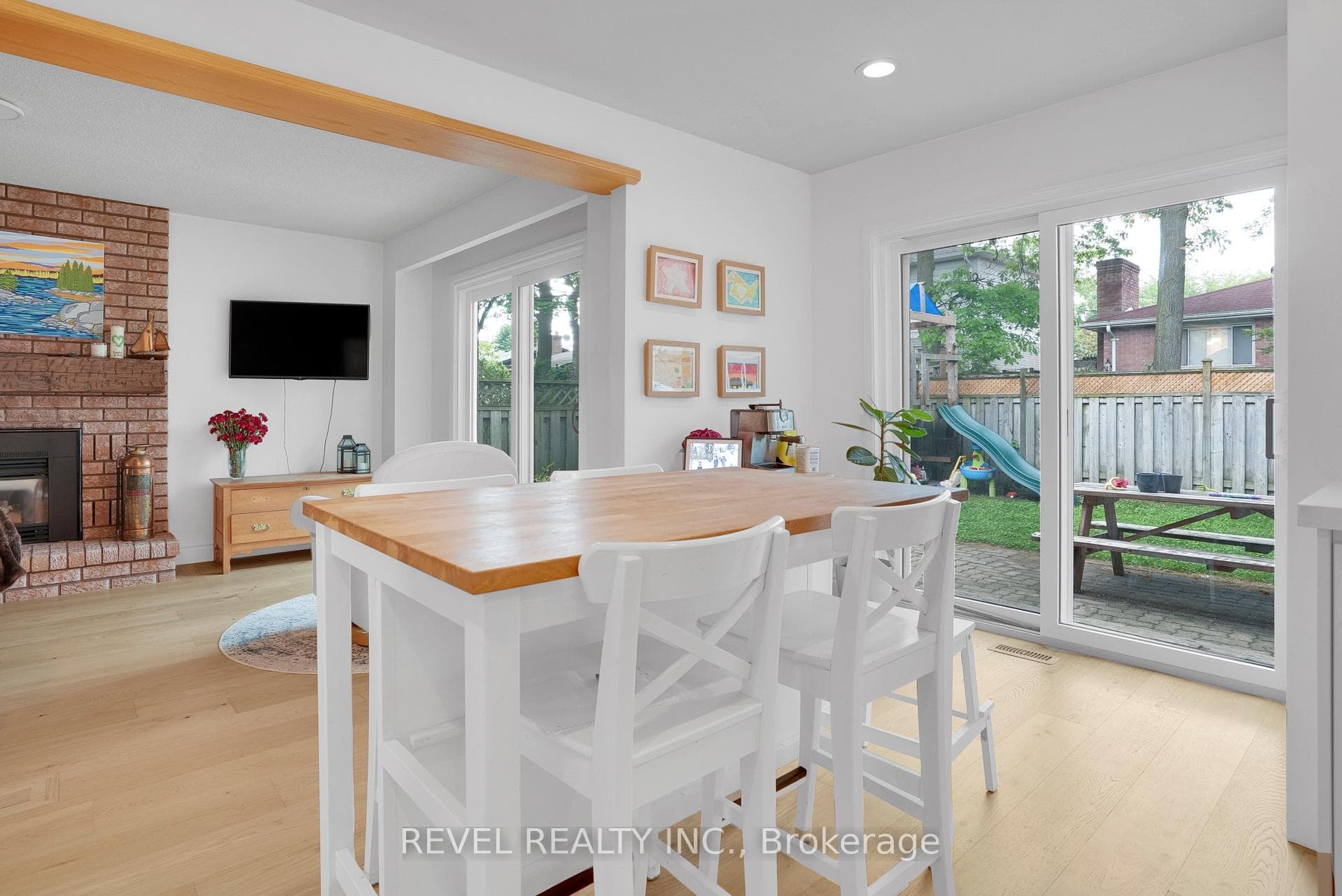 53 Oakridge Drive photo 13