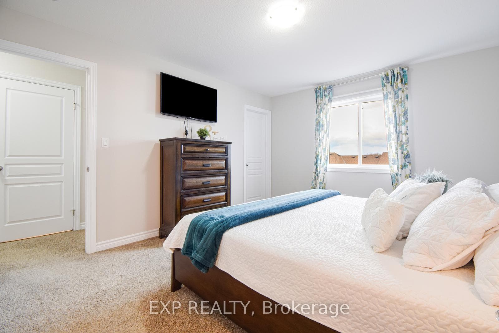 36 Jeffrey Drive photo 25