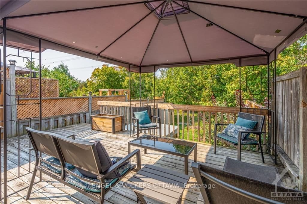 45 SPRINGCREEK Crescent photo 28