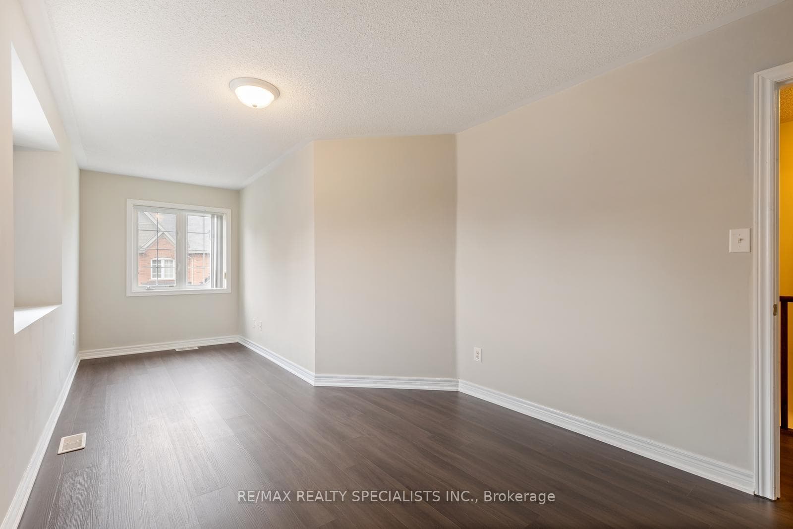 233 DUSKYWING Way Unit 42 photo 27