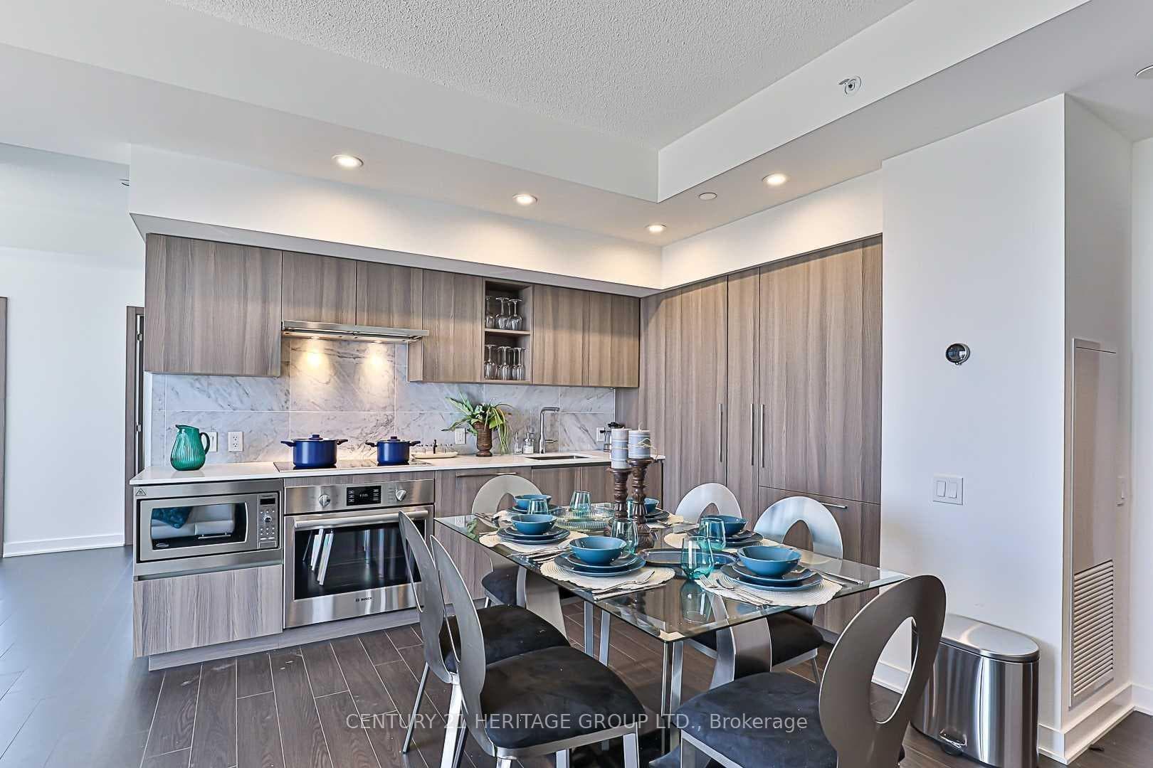 17 Bathurst Street Unit 3702 photo 6
