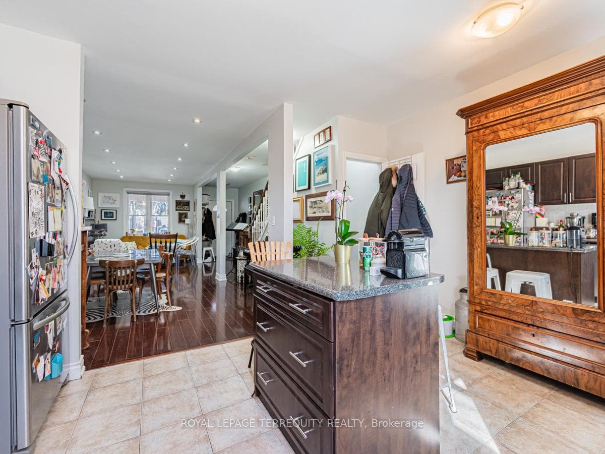 273 Christie Street photo 10