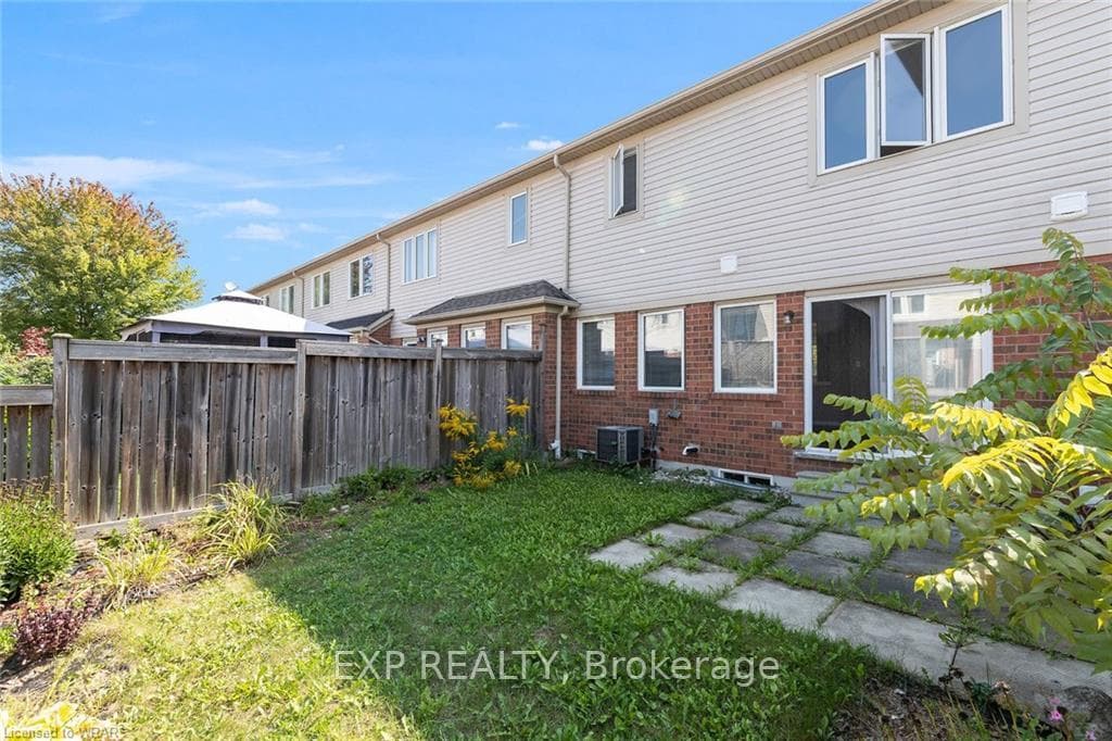 35 Nancroft Crescent photo 29