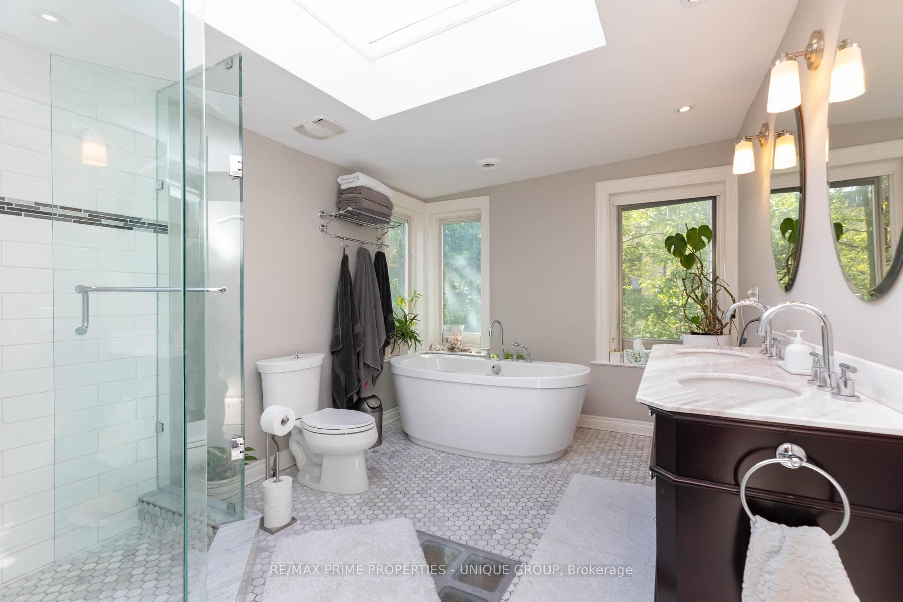 51 Spruce Street photo 25