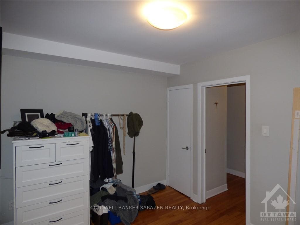 682 IRENE Crescent Unit 2 photo 17