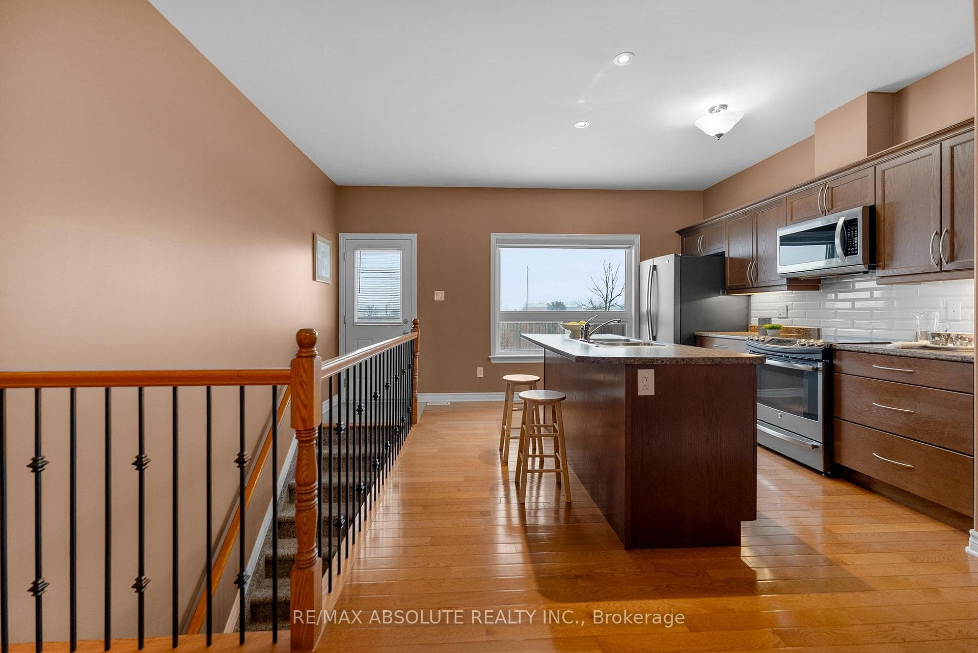 215 Arthur Street photo 14