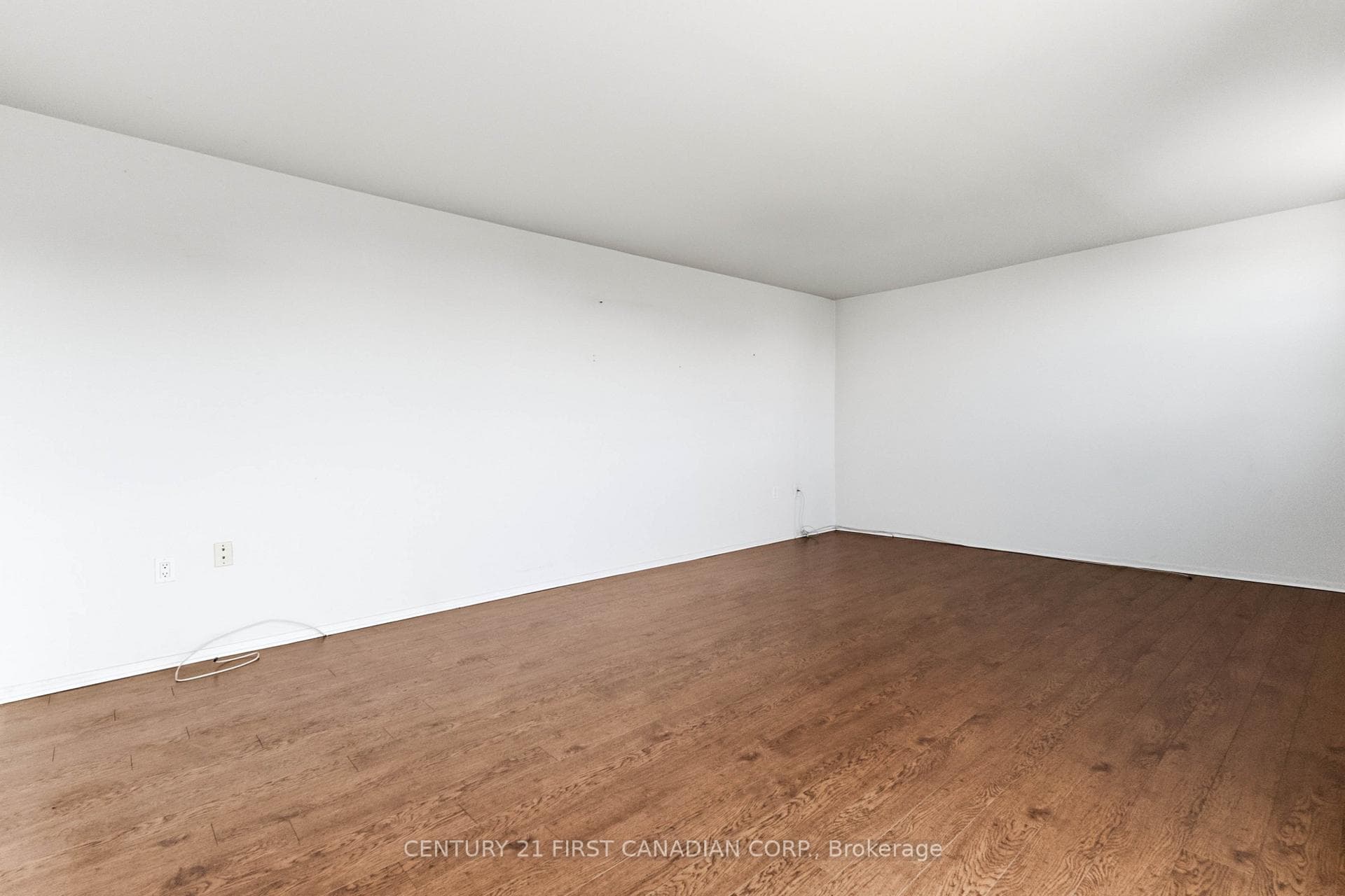 931 Wonderland Road Unit 707 photo 14