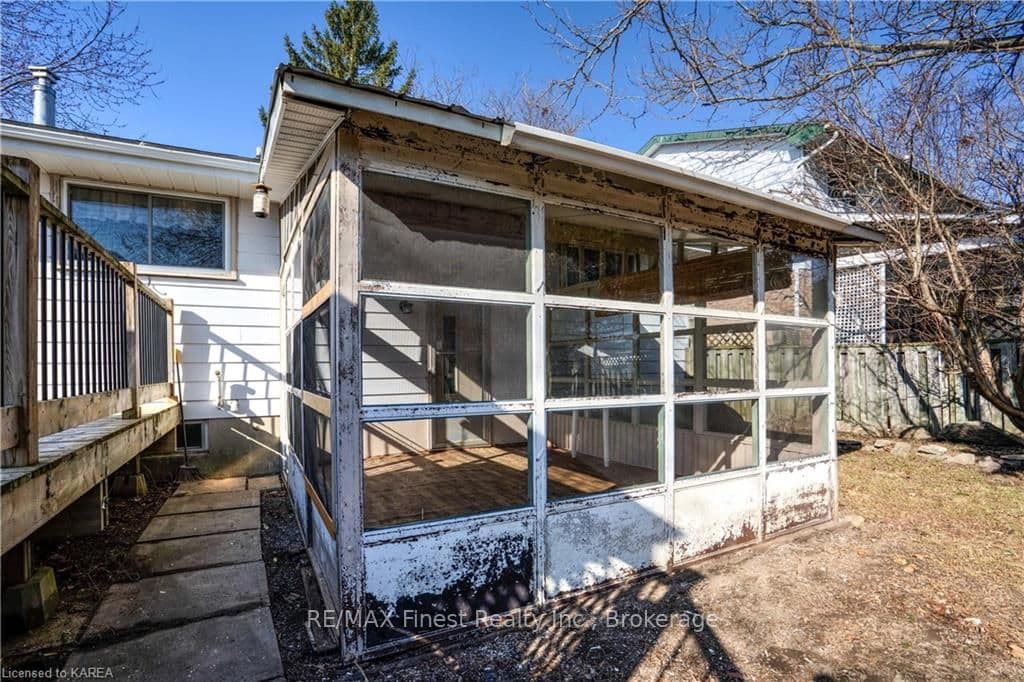 39 GREEN Drive photo 45