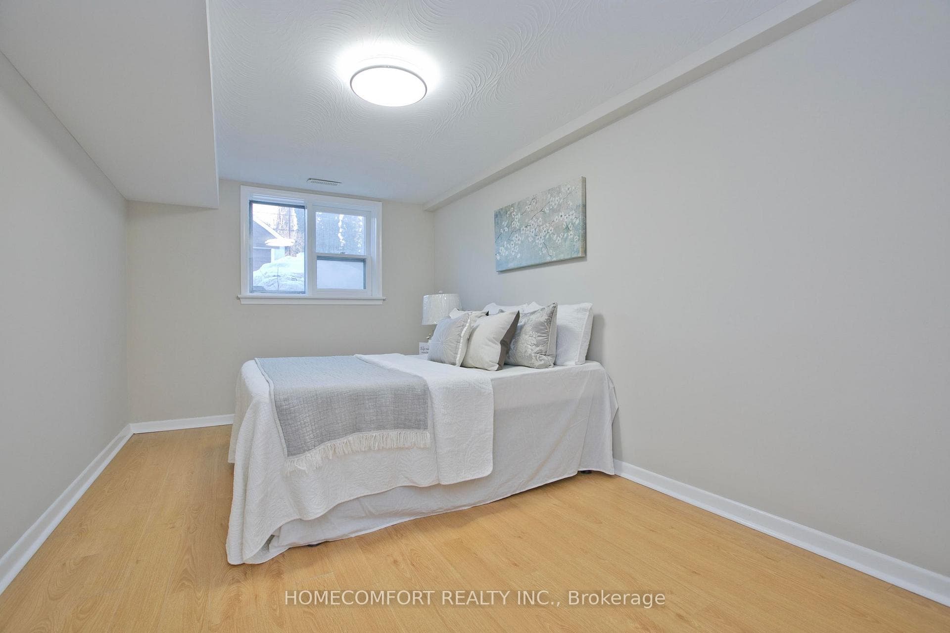55 Lanark Avenue photo 17
