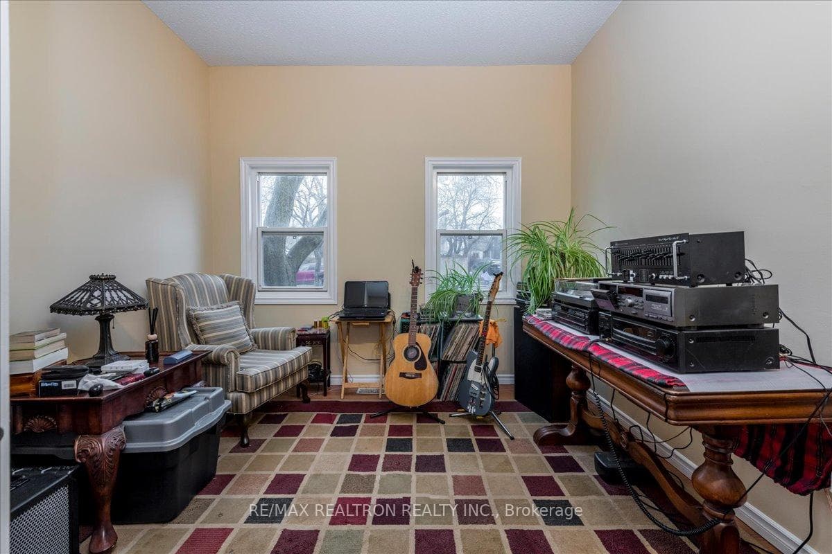 86 John Street photo 7