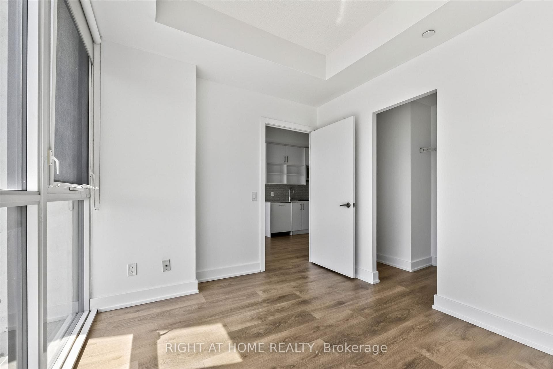 128 Fairview Mall Drive Unit 712 photo 14
