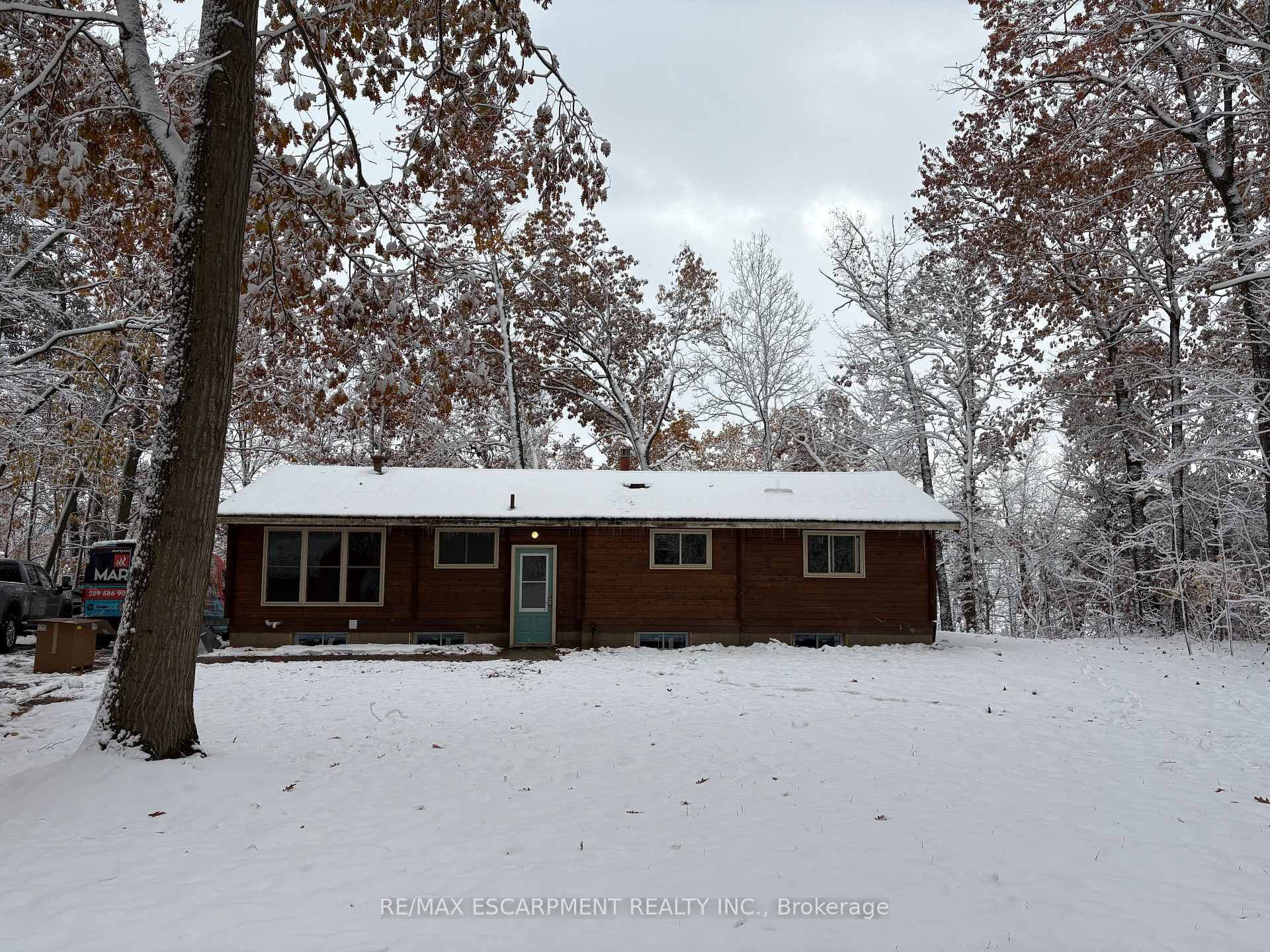 3431 Bethesda Road photo 4
