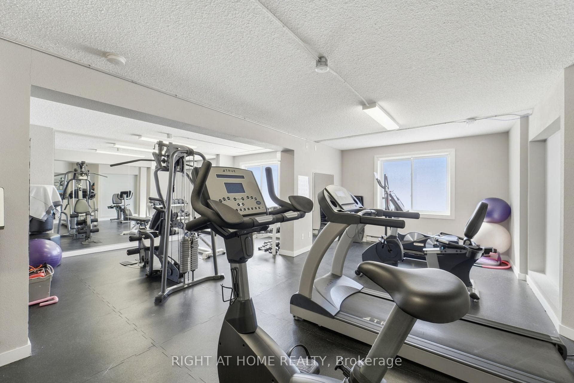 225 Alvin Road Unit 309 photo 24