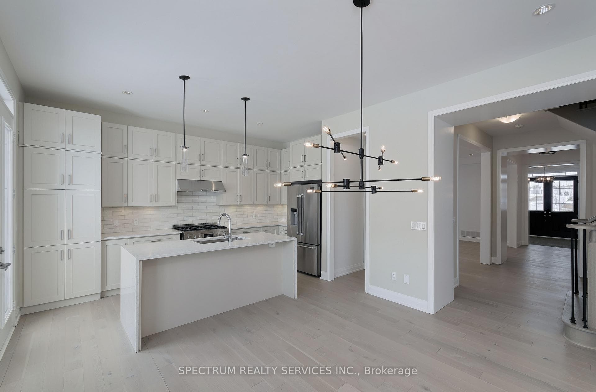 60 Crimson King Way photo 9