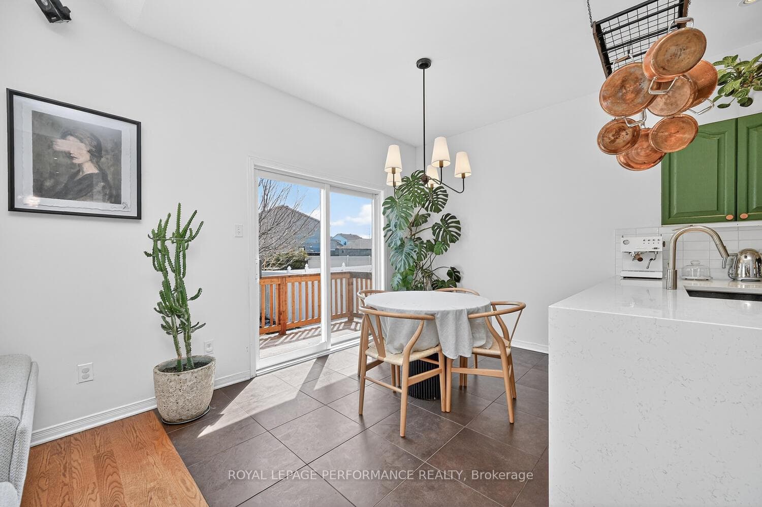 1665 Frenette Street photo 19