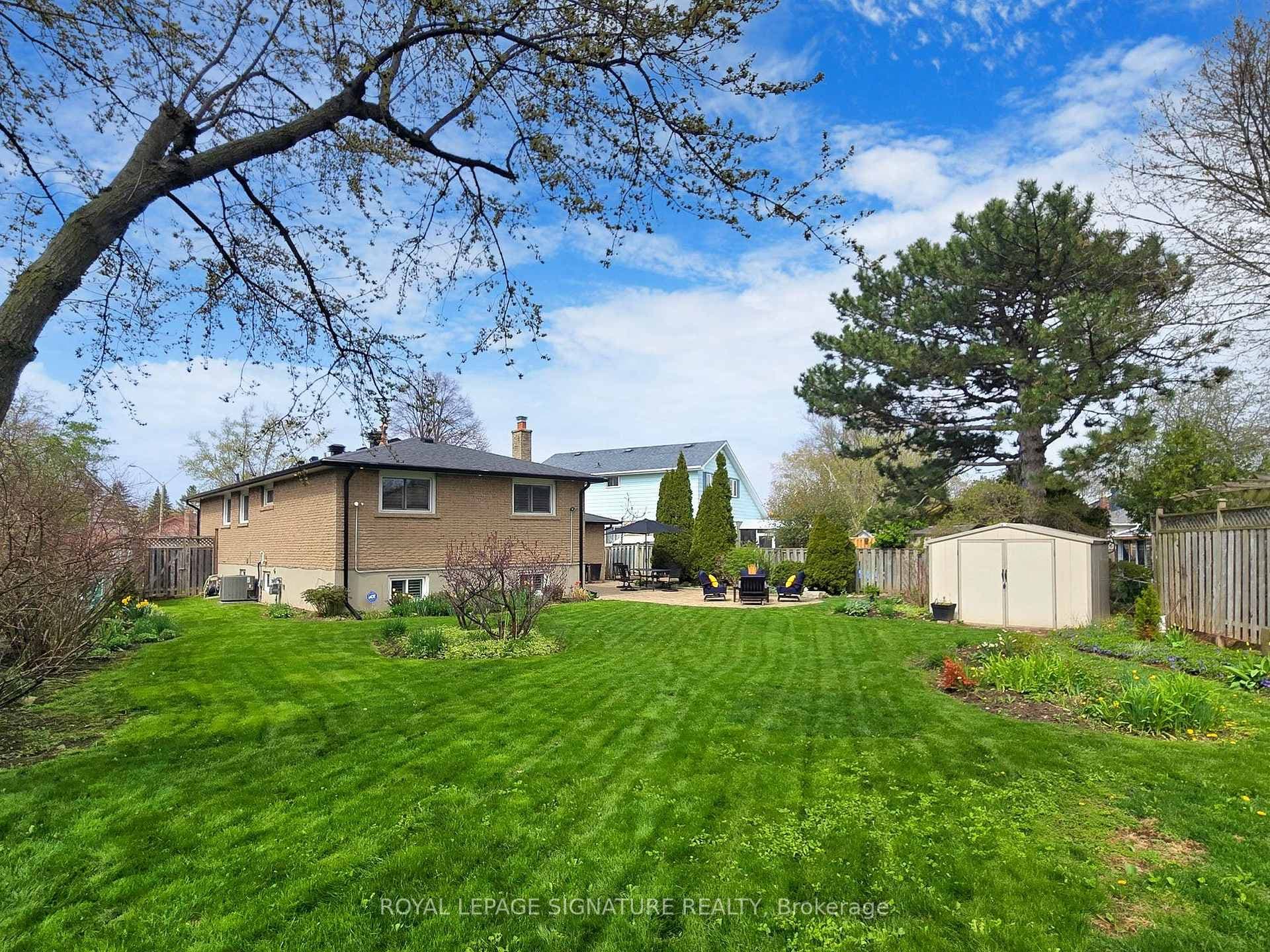 2682 Barnstone Crescent photo 37