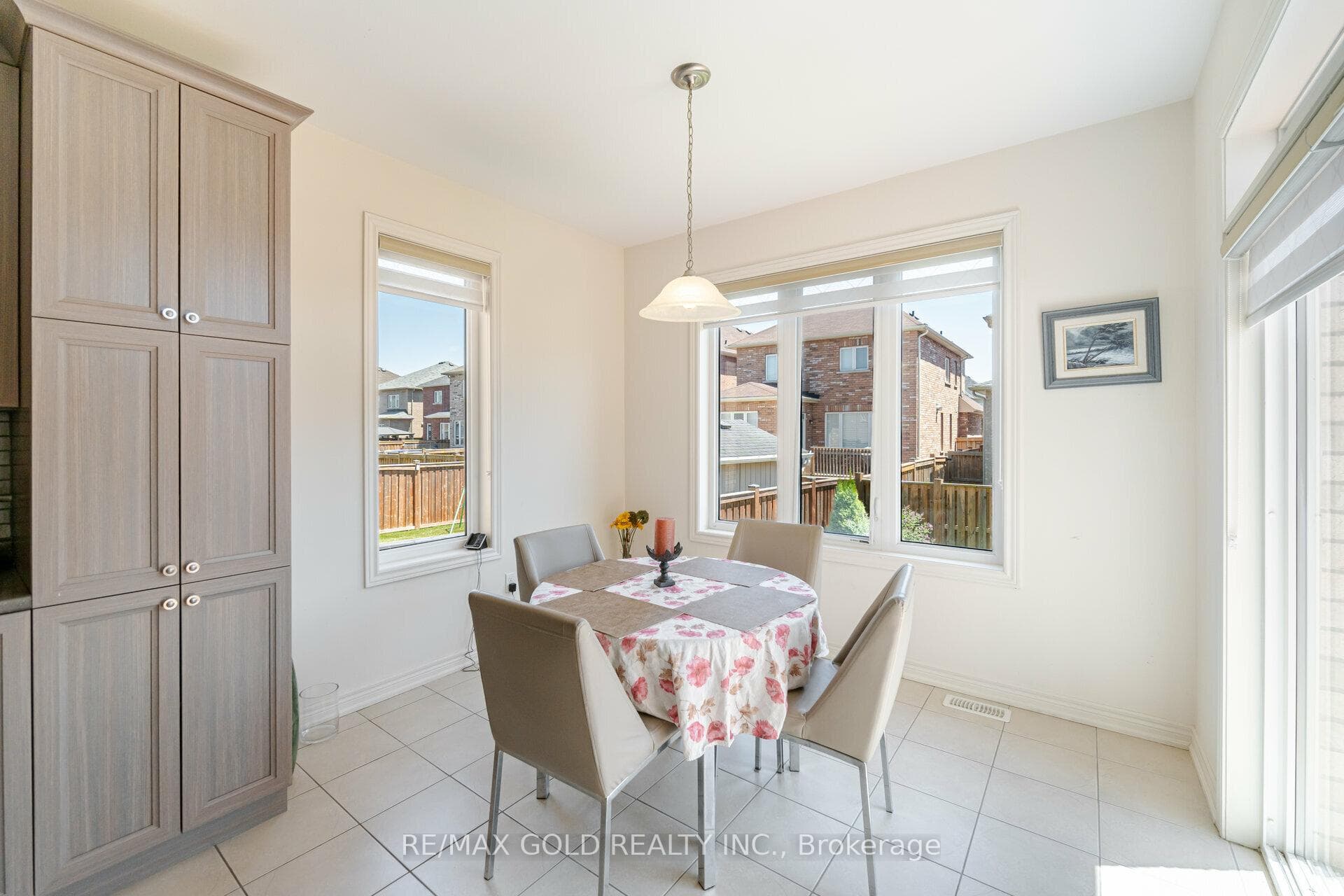 110 Chaumont Drive Unit Upper photo 24
