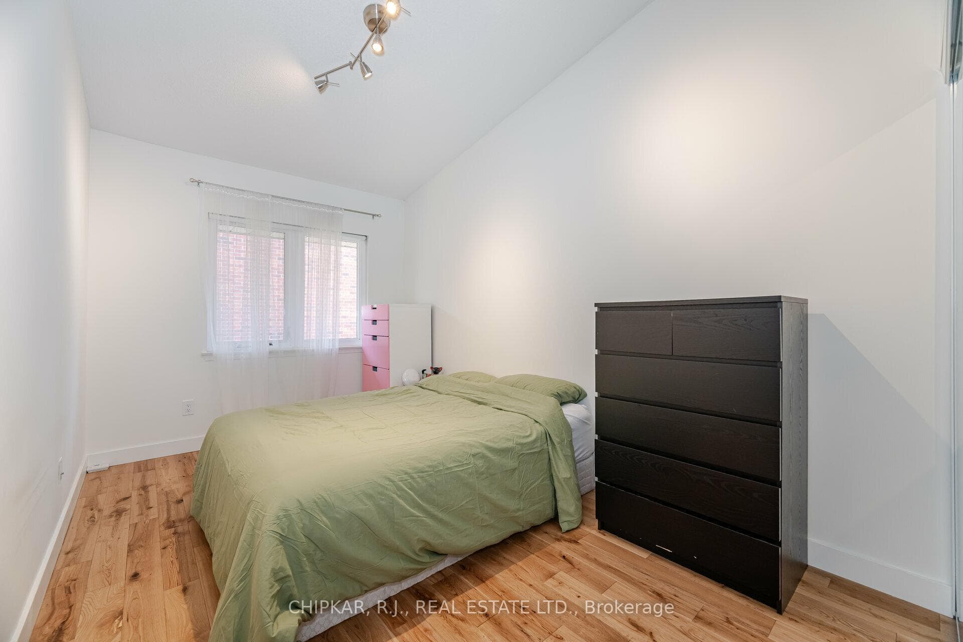 900 Steeles Avenue Unit 407 photo 19