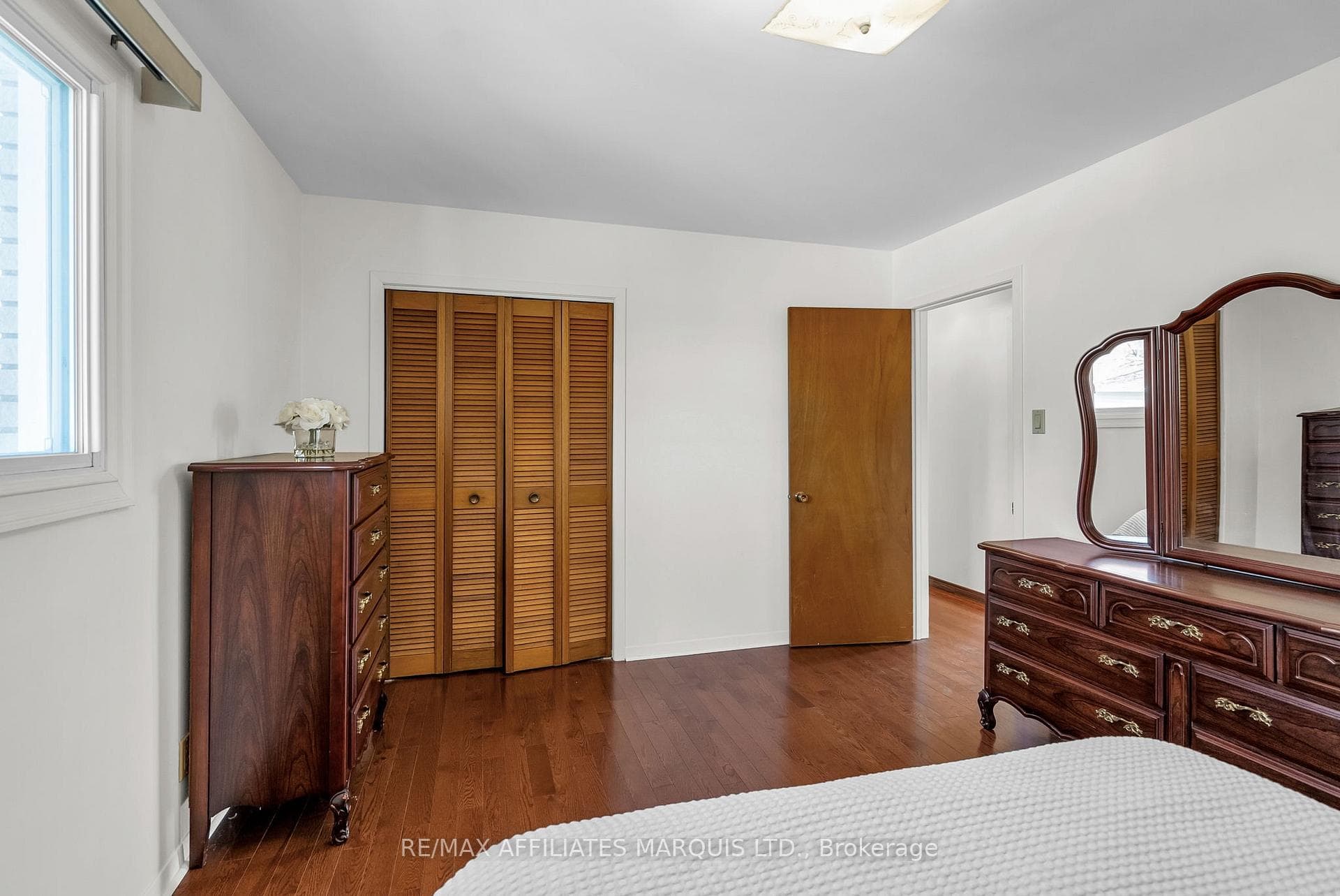 417 Lynwood Drive photo 15