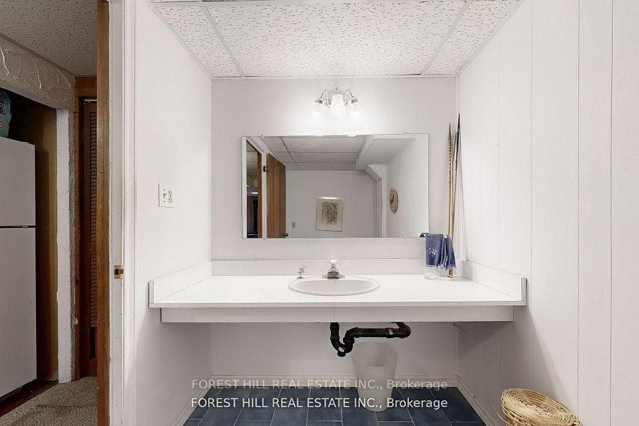 20 Thurgate Crescent photo 42