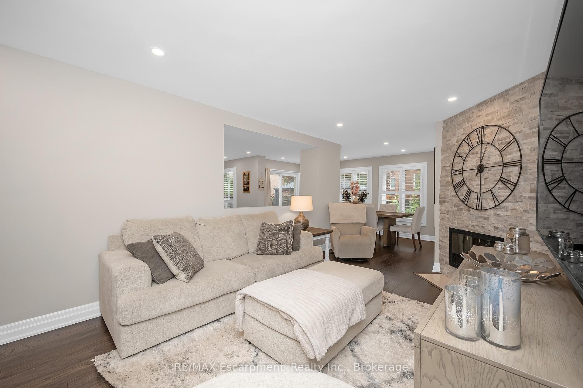 357 Nahani Way photo 12