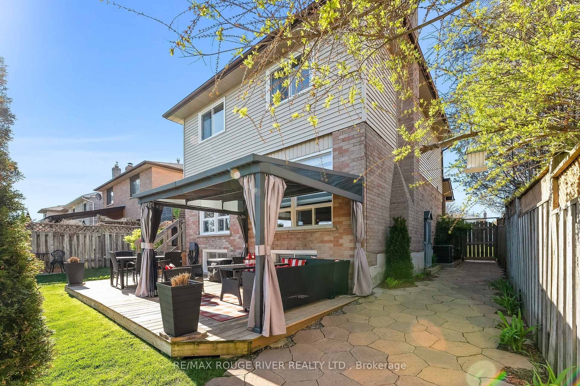 23 Dunkin Avenue photo 34
