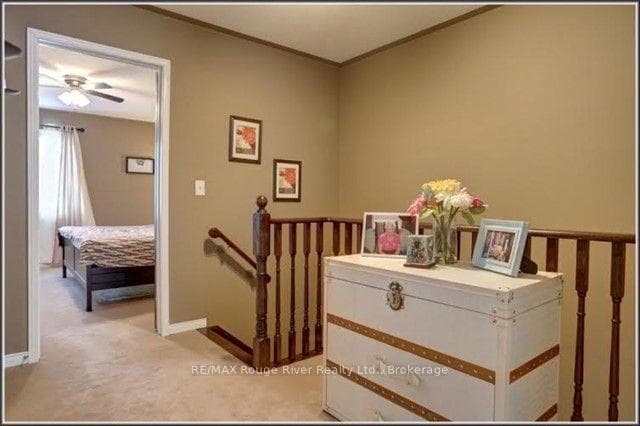 85 Lander Crescent photo 14
