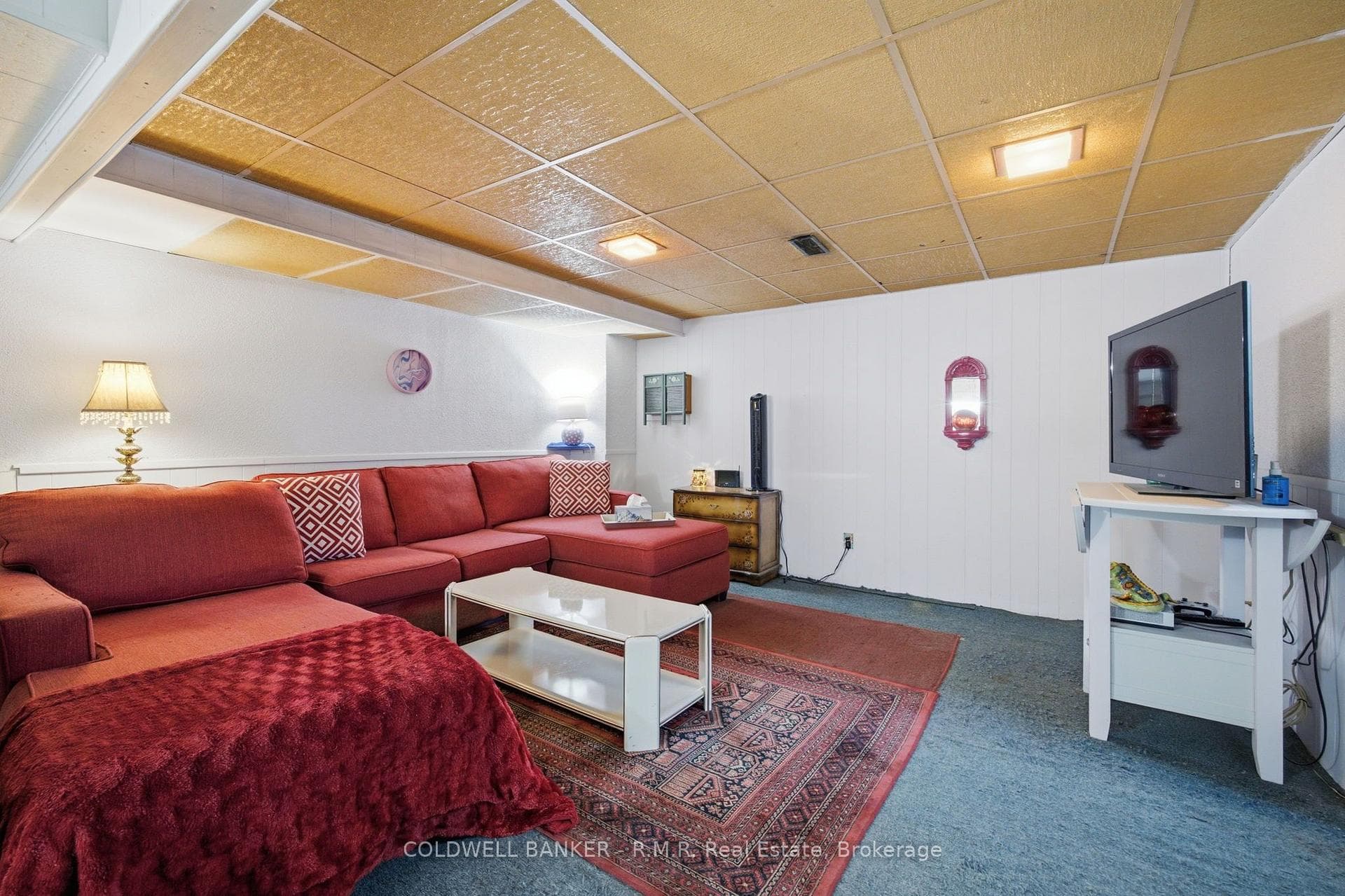 358 Camelot Court photo 41