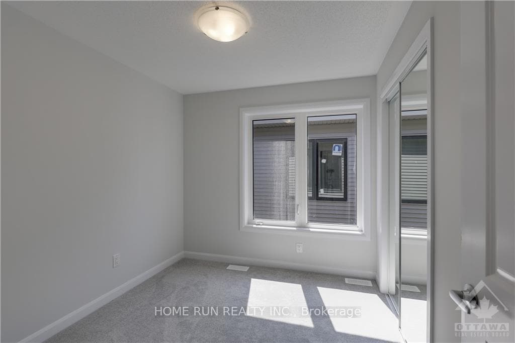 307 GISBORNE Place photo 20
