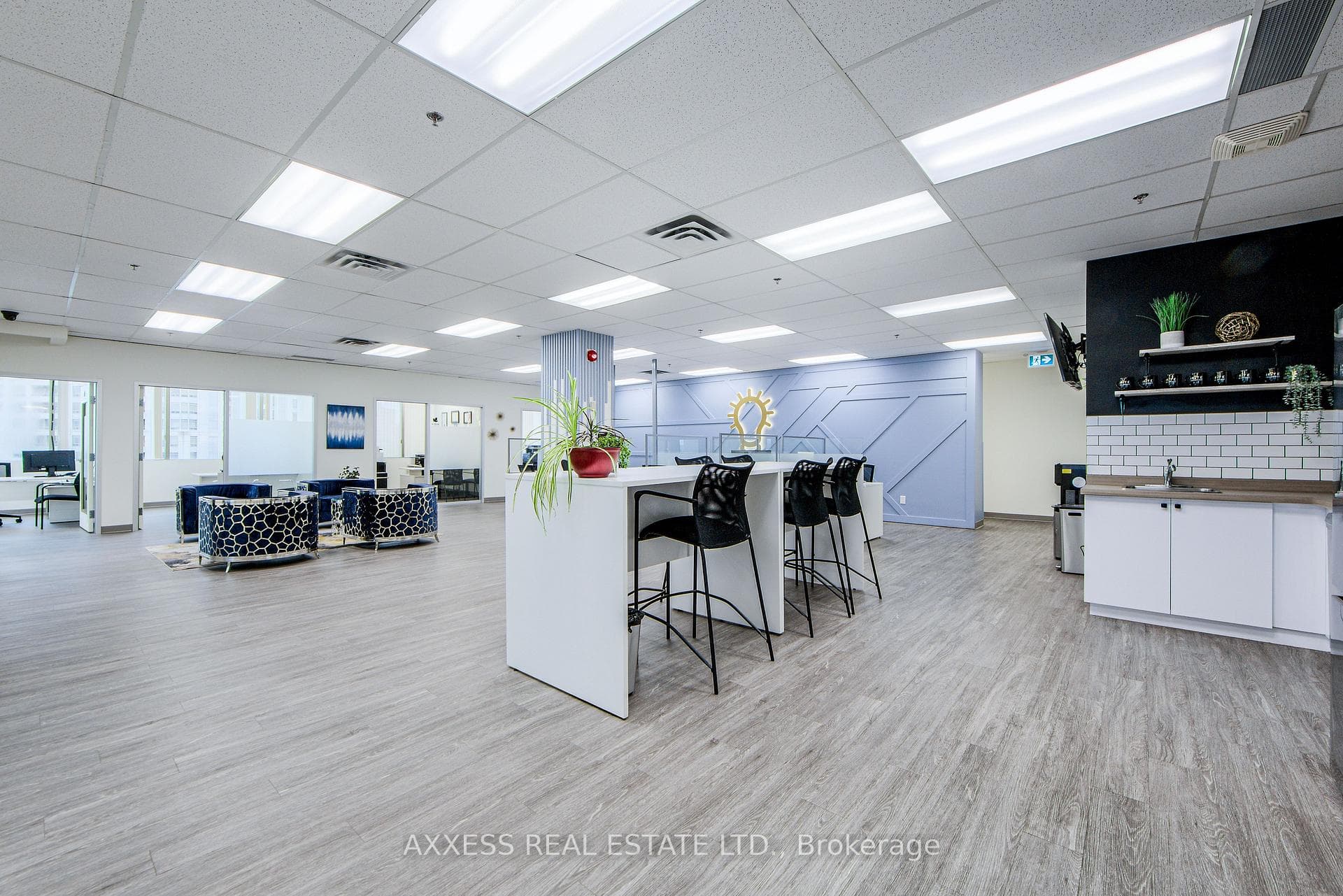30 Eglinton Avenue Unit 400 photo 17