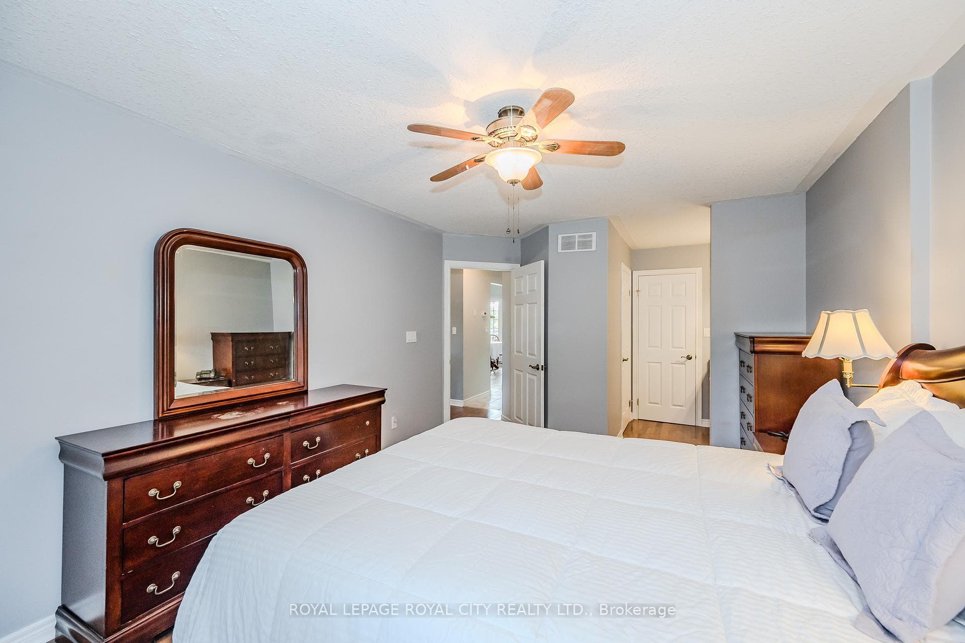 109 Riverwalk Place photo 22