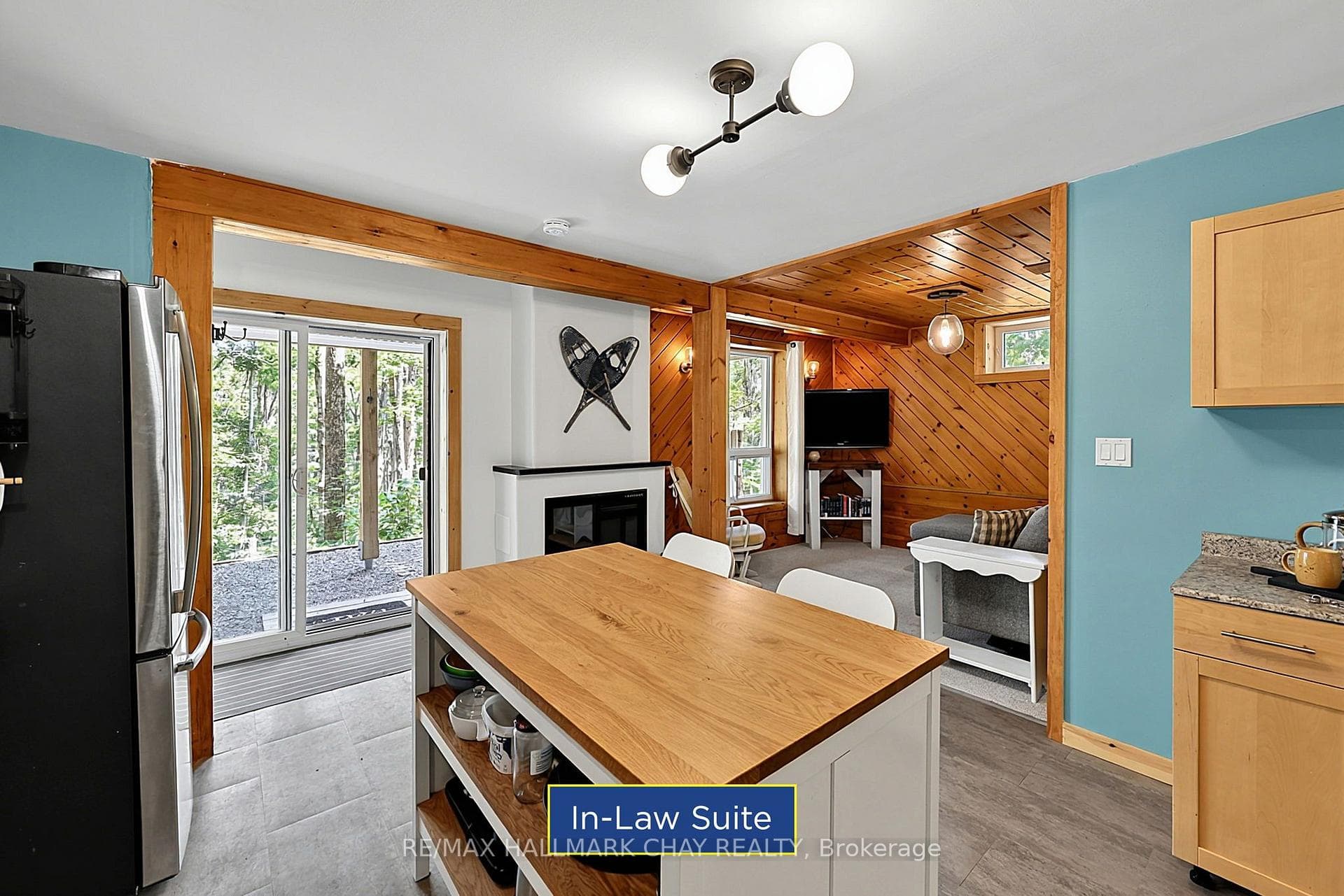 88 Huronwoods Drive photo 33