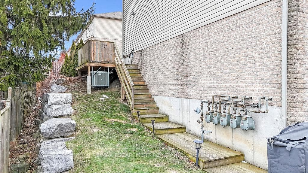 1328 UPPER SHERMAN Avenue Unit 19 photo 46