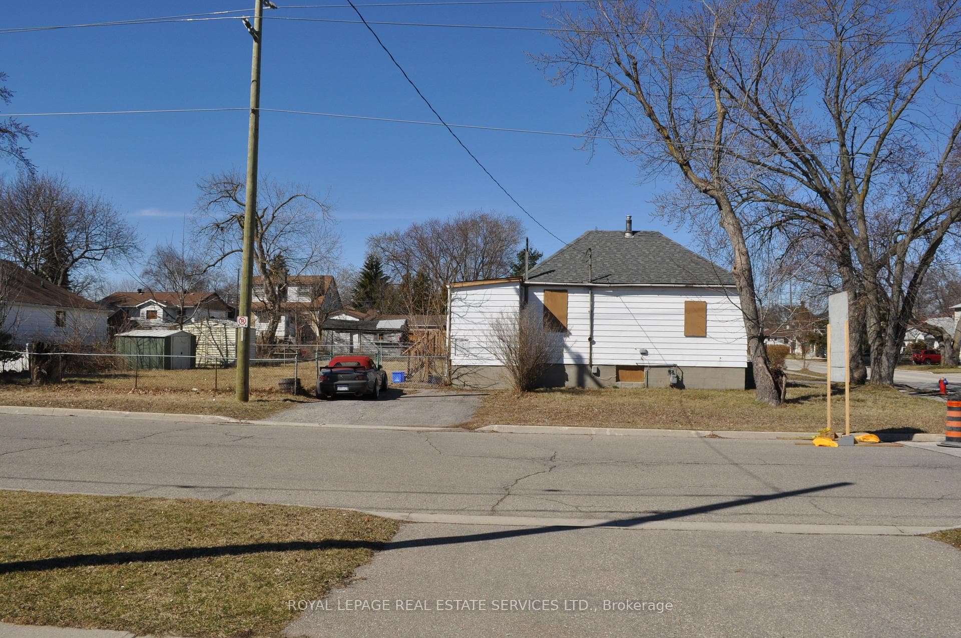 1140 Ogden Avenue photo 3