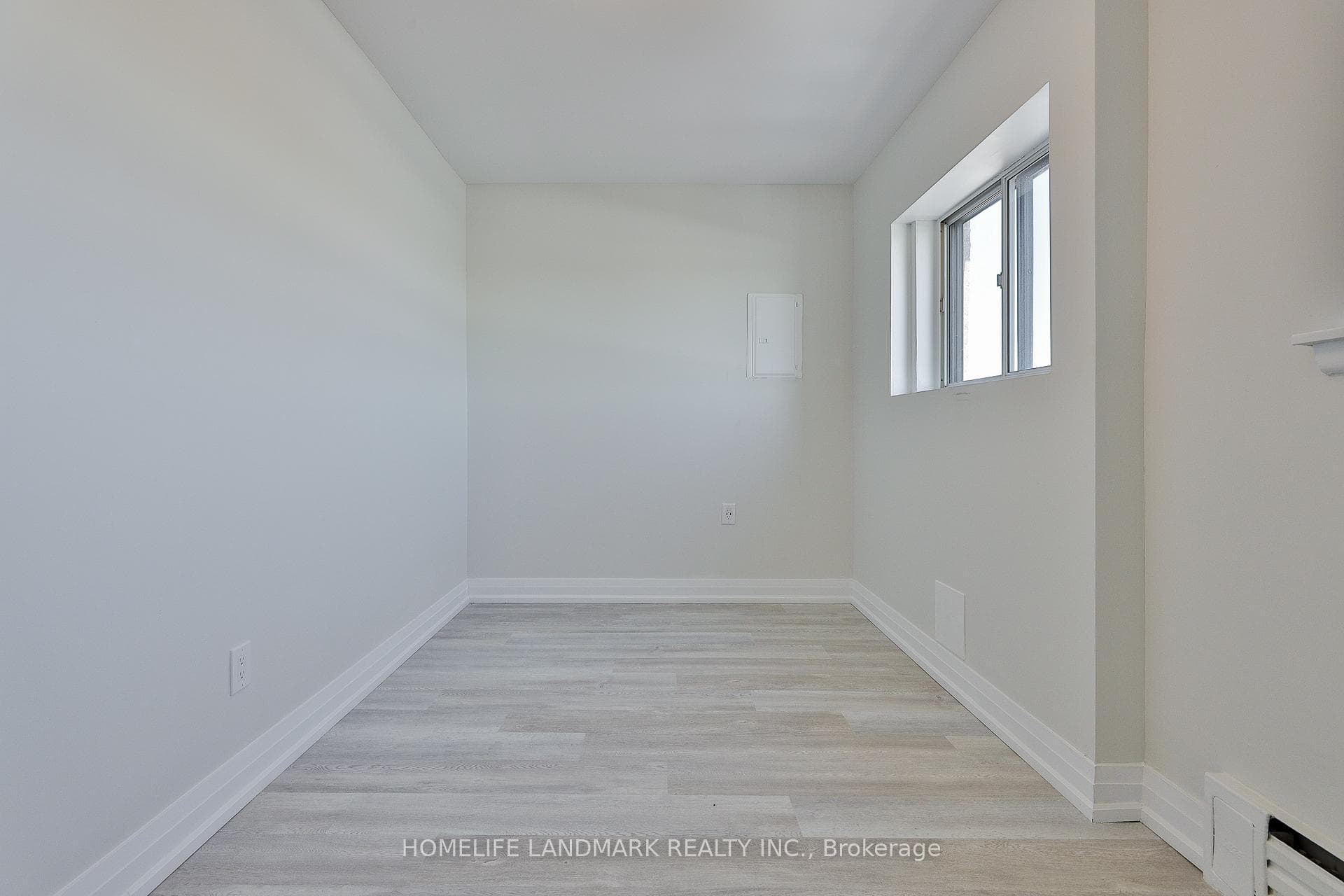 265 The West Mall N/A Unit 3 photo 13