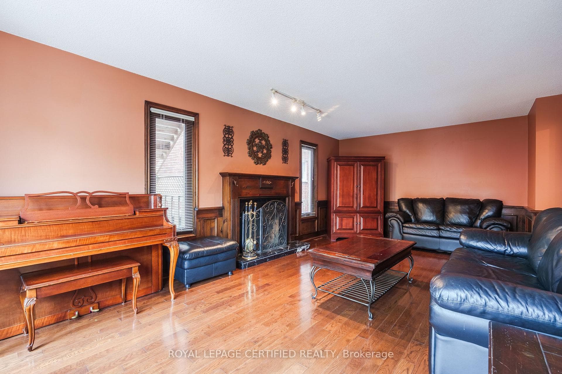 19 Eagleridge Drive photo 12