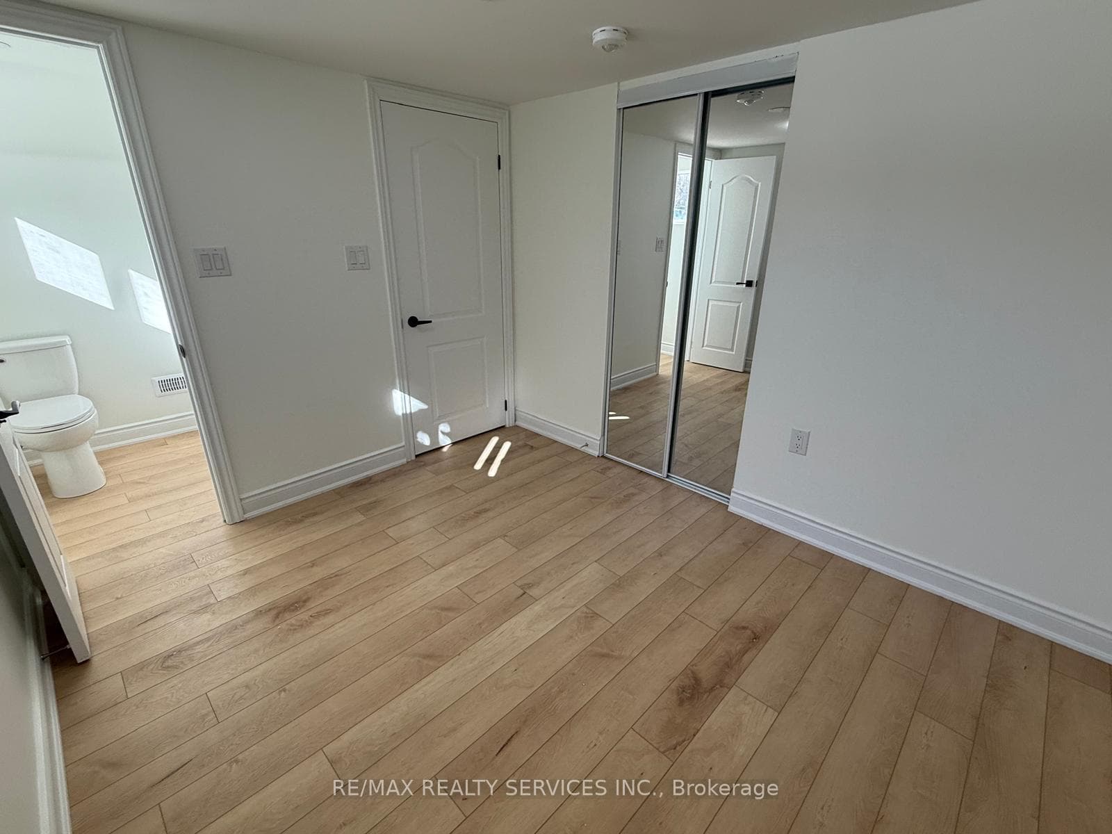 234 Morden Road Unit Bsmt photo 8