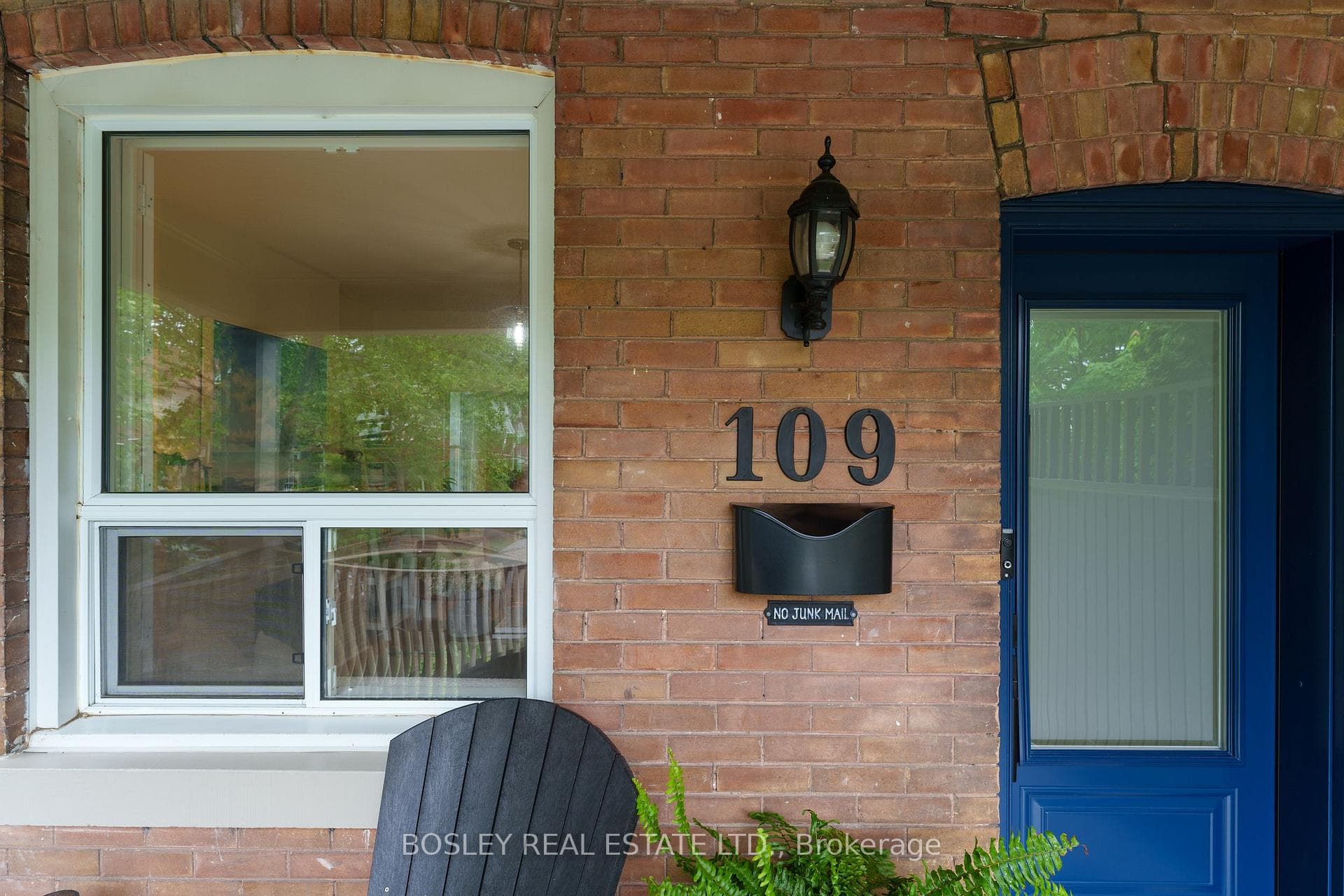 109 Gillard Avenue photo 3