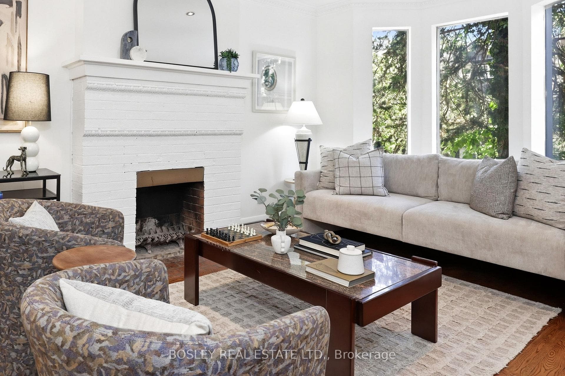 34 Tennis Crescent photo 4
