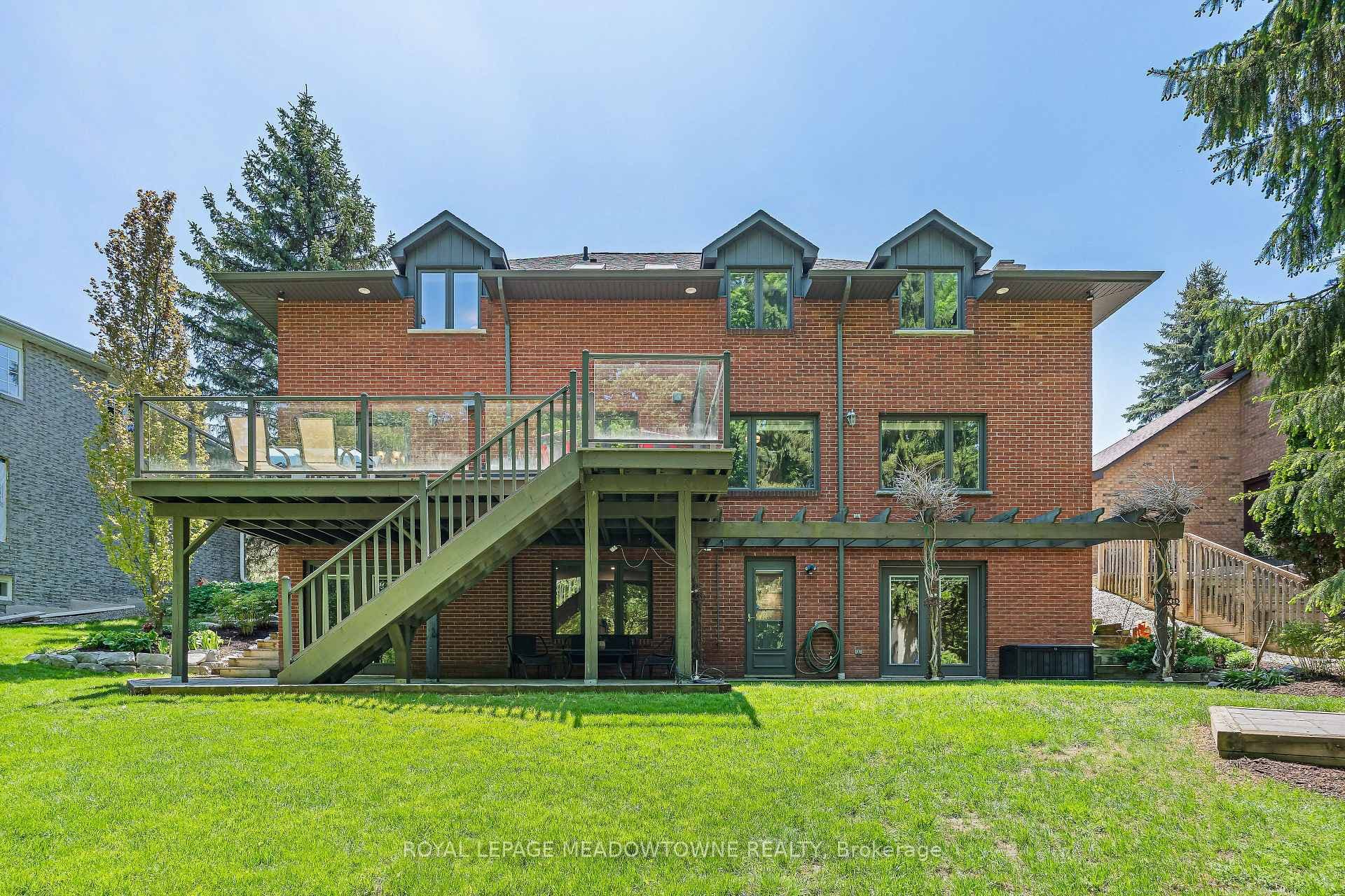 33 Heslop Court photo 49