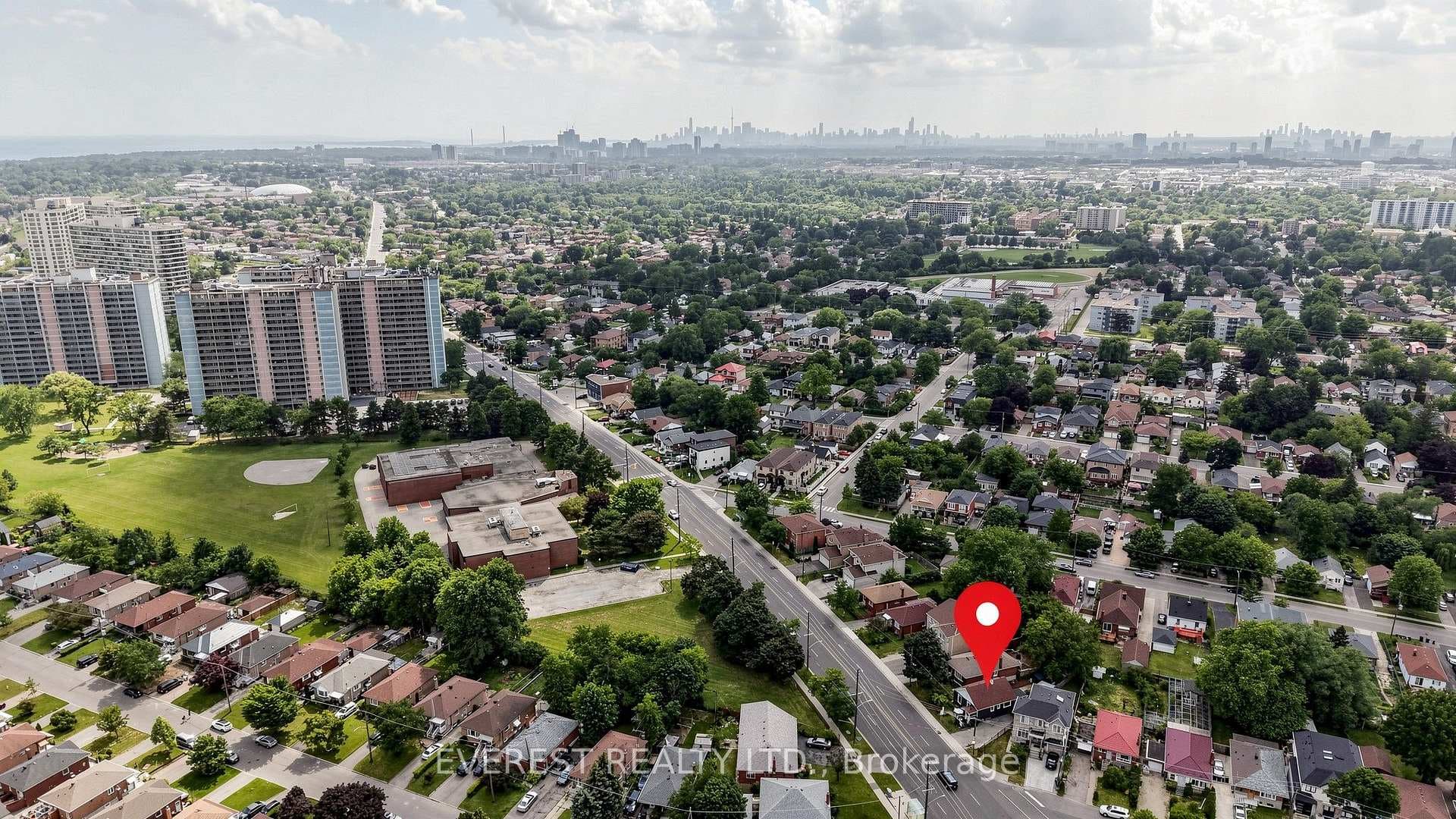 922A Danforth Road photo 45