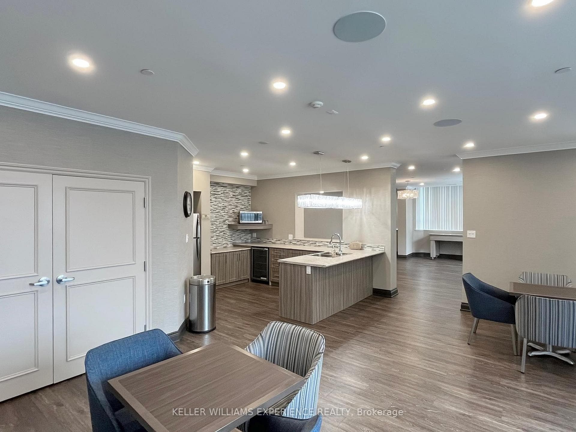 270 Davis Drive Unit 807 photo 22