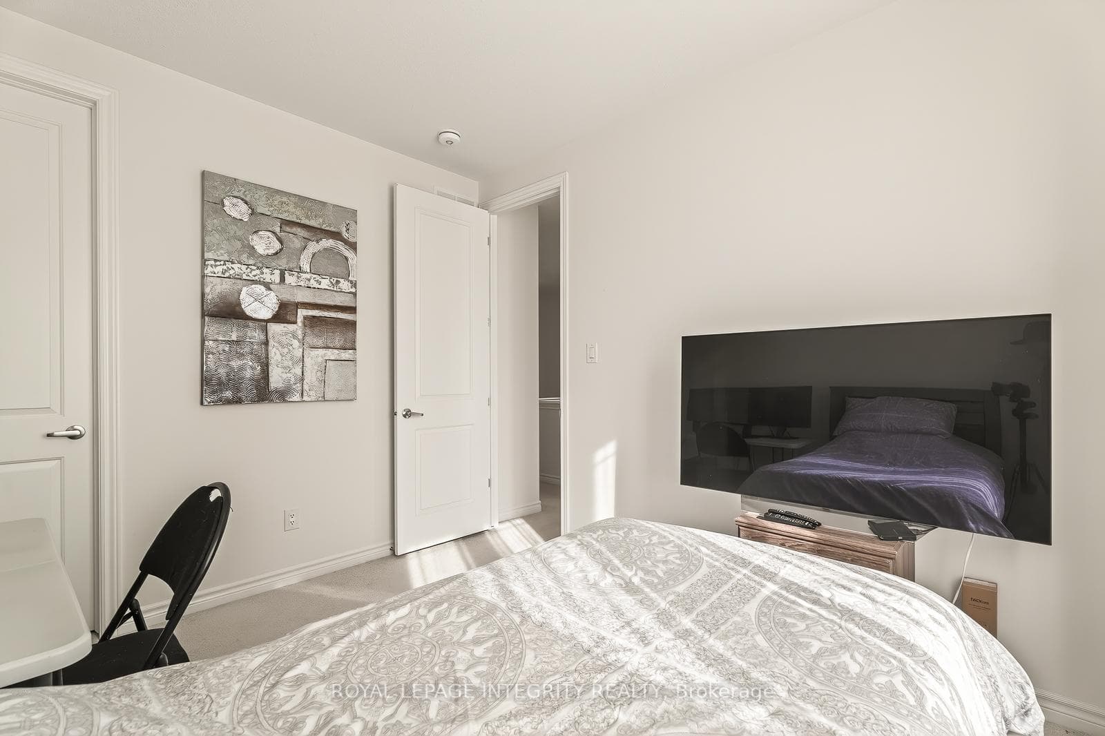 655 PERSIMMON Way photo 35